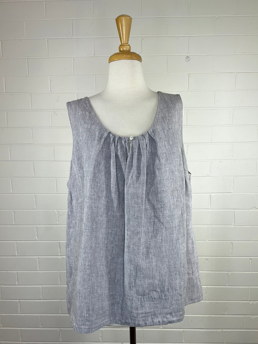 Maggie T | top | size 18 | sleeveless | 100% linen