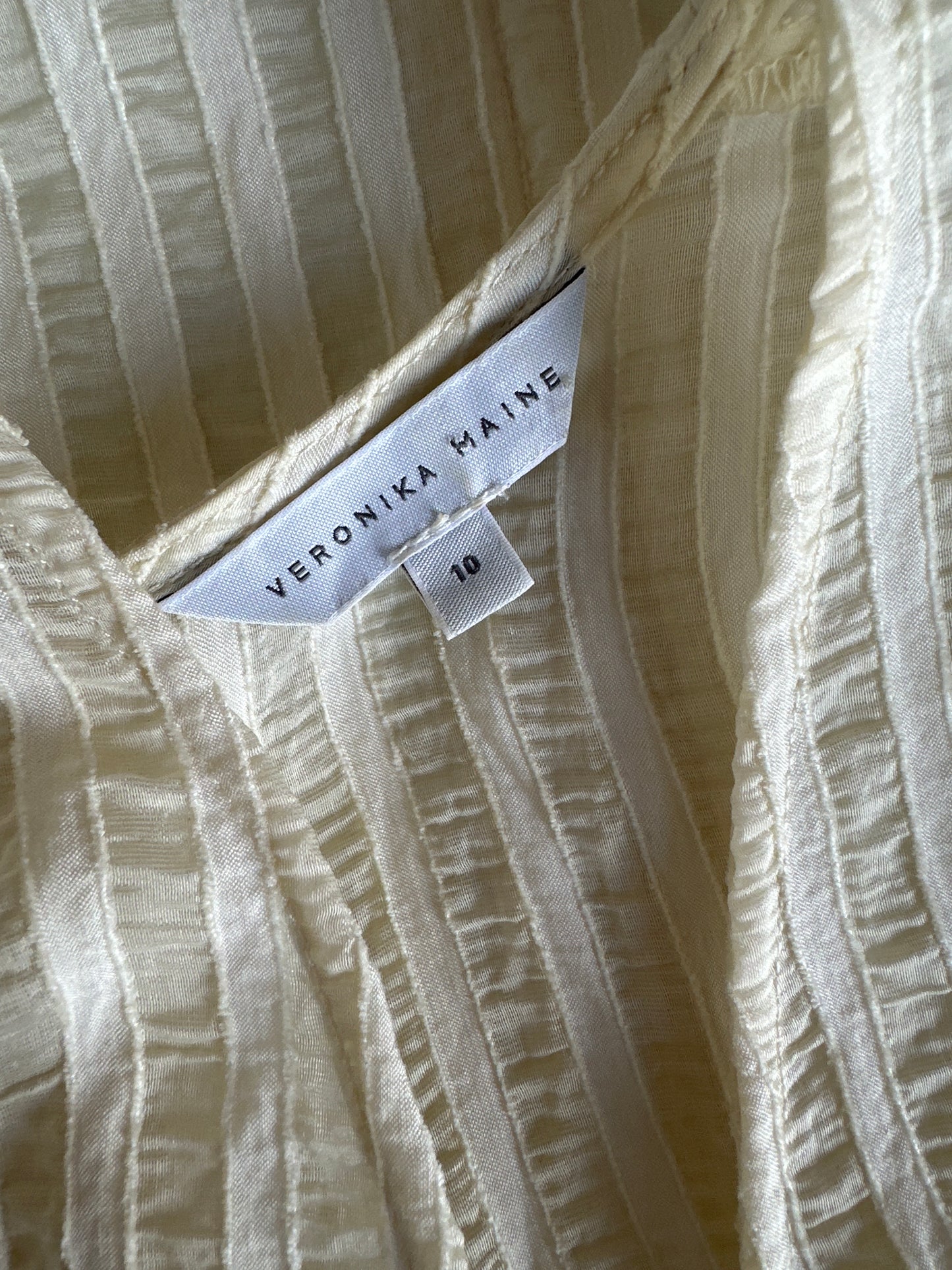 Veronika Maine | top | size 10 | three quarter sleeve