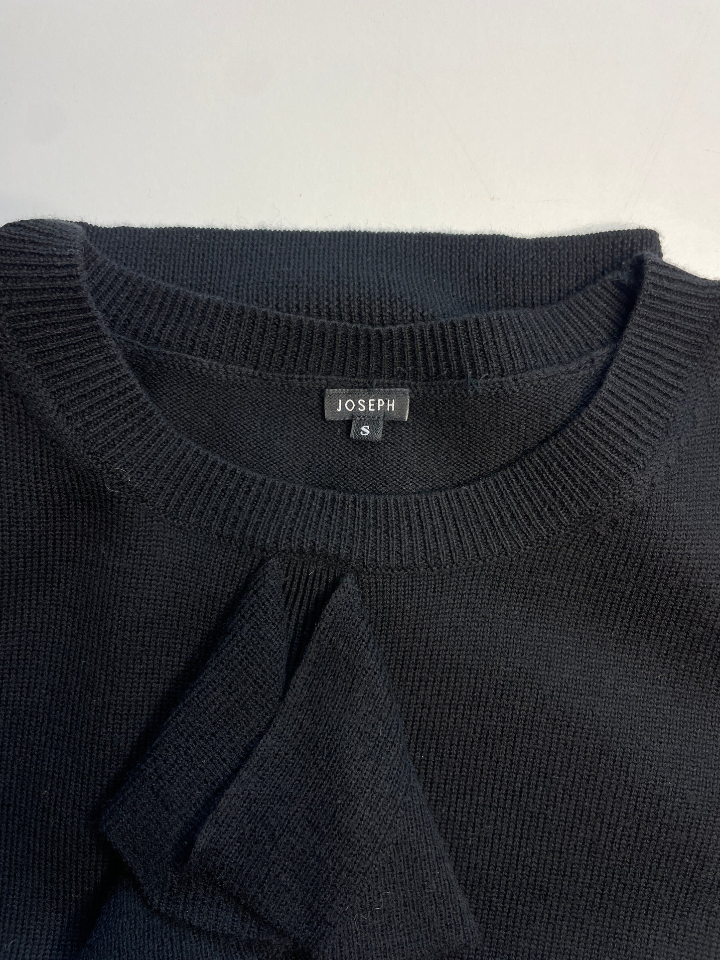 JOSEPH | London | sweater | size 8 | round neck | 100% wool