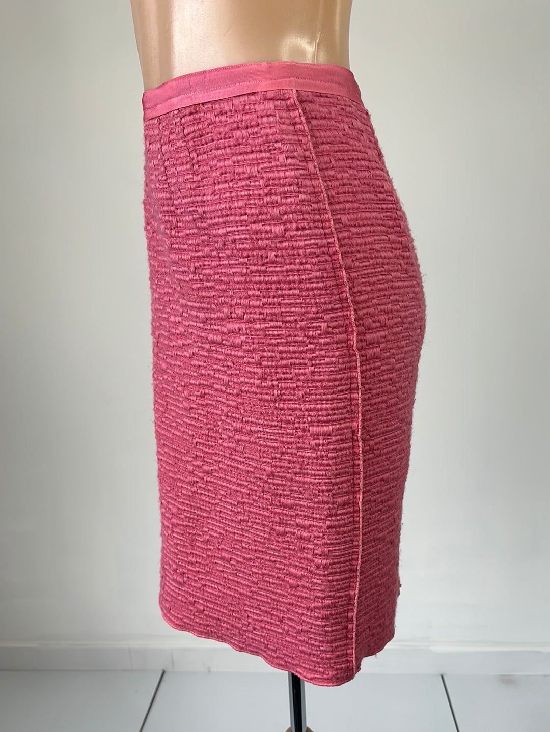 Nina Ricci | Paris | vintage 90's | skirt | size 10 | knee length | made in France