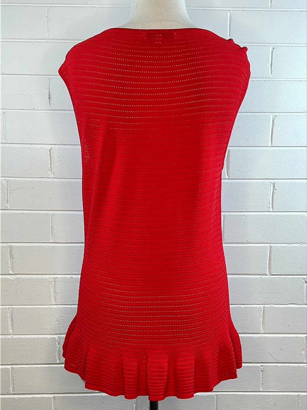 Veronika Maine | top | size 14  | sleeveless