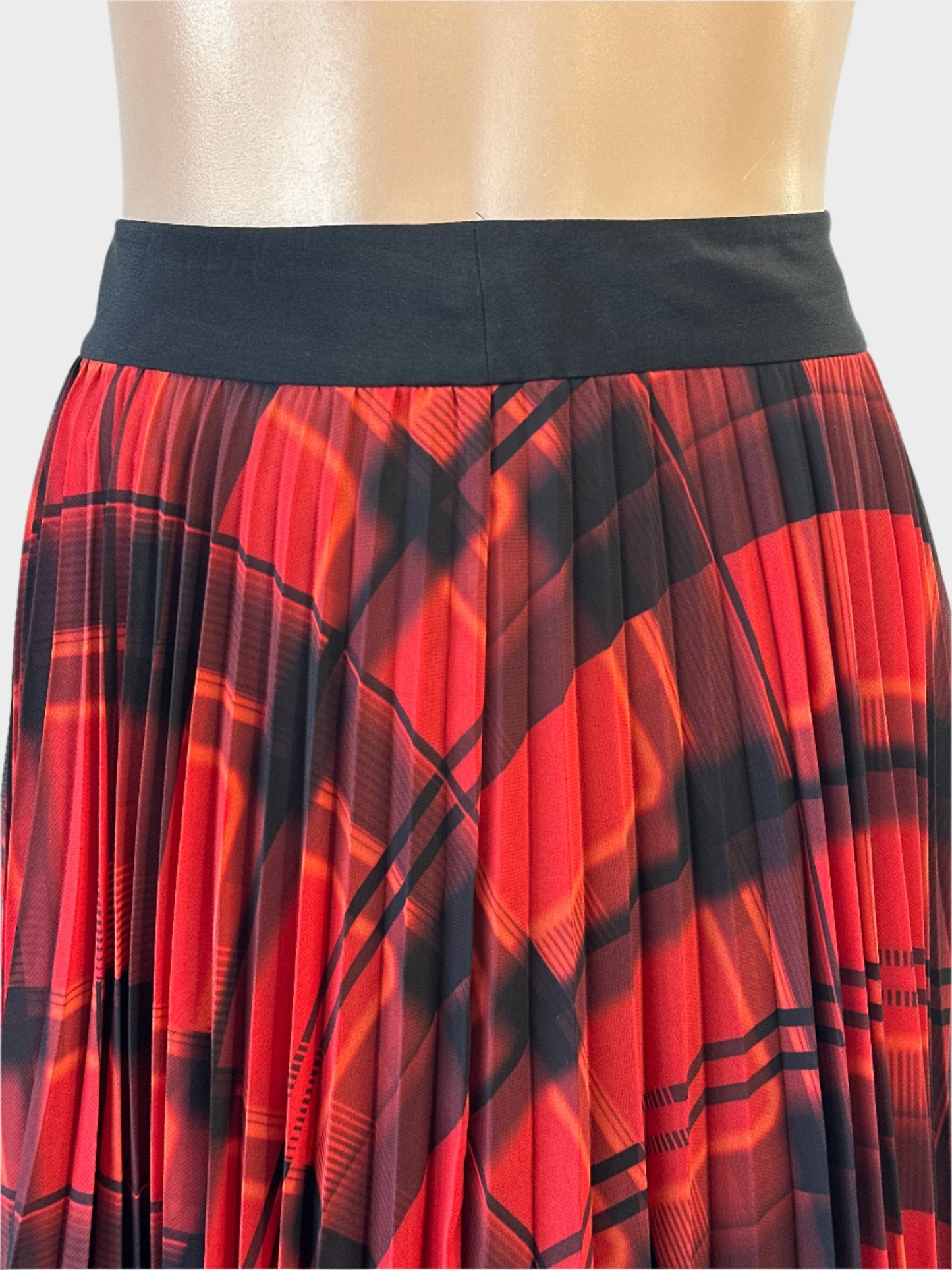 Karen Millen | UK | skirt | size 10 | knee length