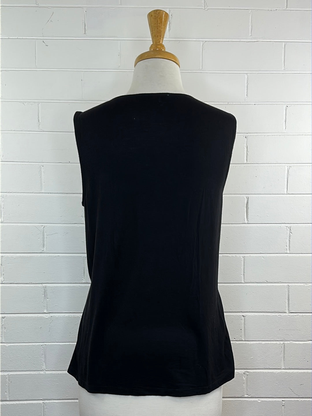 Howard Showers | top | size  12 | sleeveless