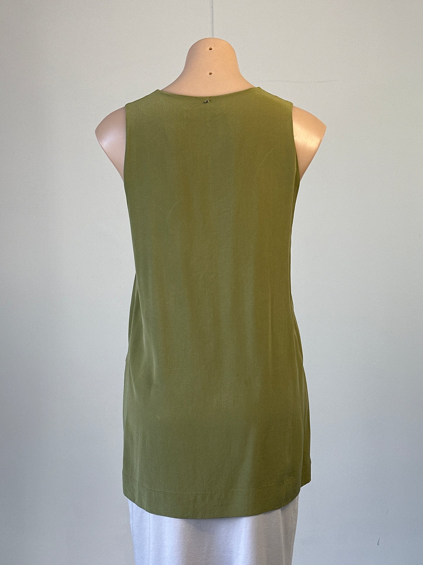 Sportmax | Italy | top | size 10 | sleeveless | 100% silk