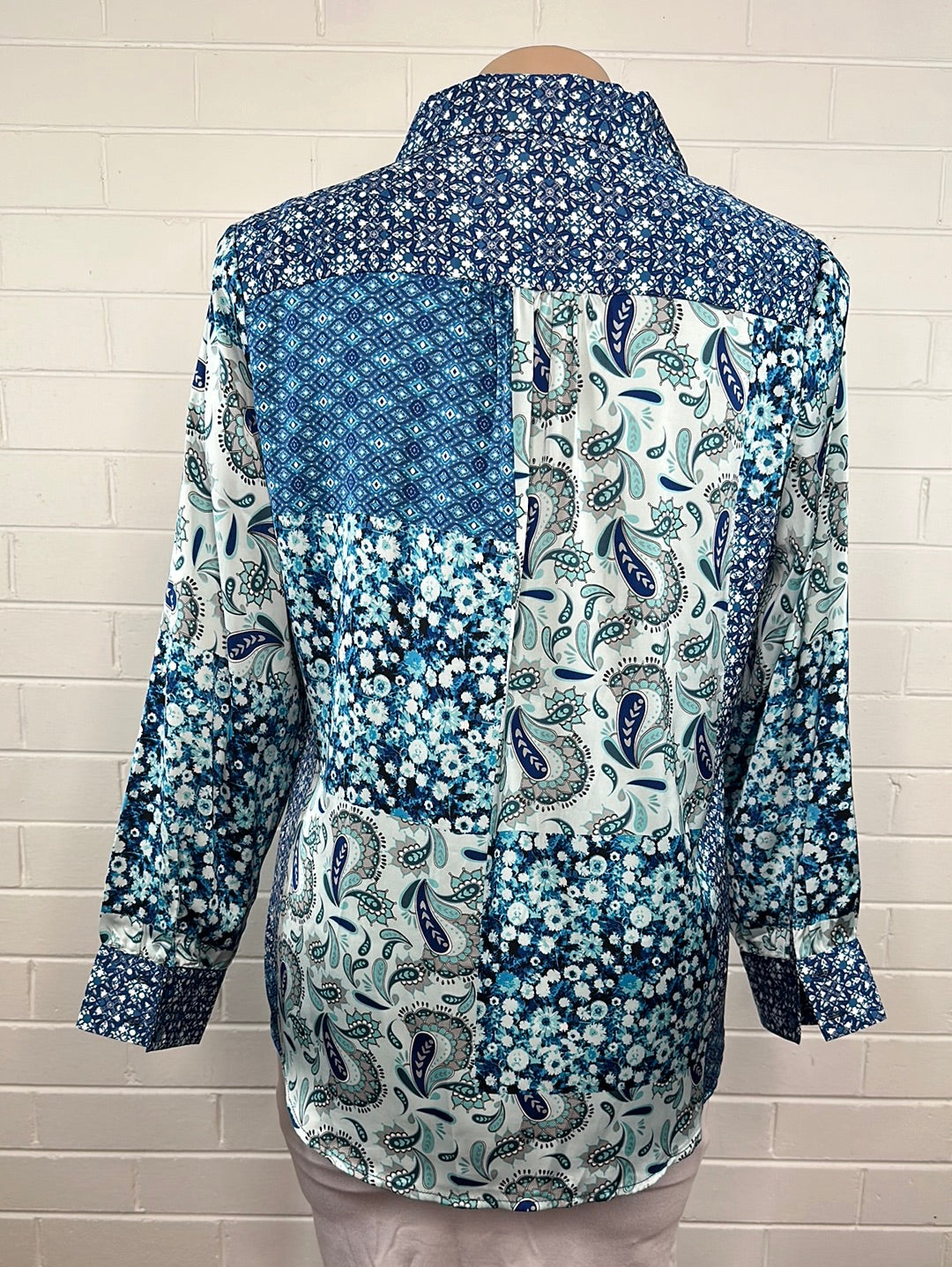 Liz Jordan | shirt | size 18 | long sleeve