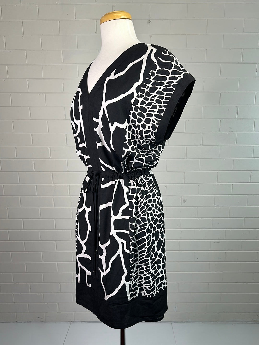 DKNY | New York | dress | size 10 | knee length