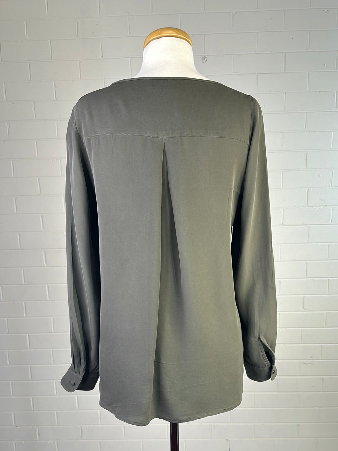 Anna Thomas | top | size 12 | long sleeve | 100% silk