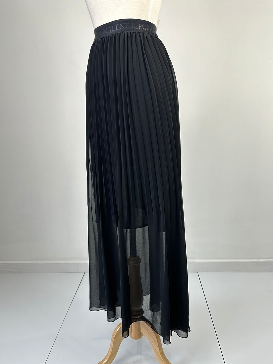 Malene Birger | Denmark | skirt | size 8 | maxi length