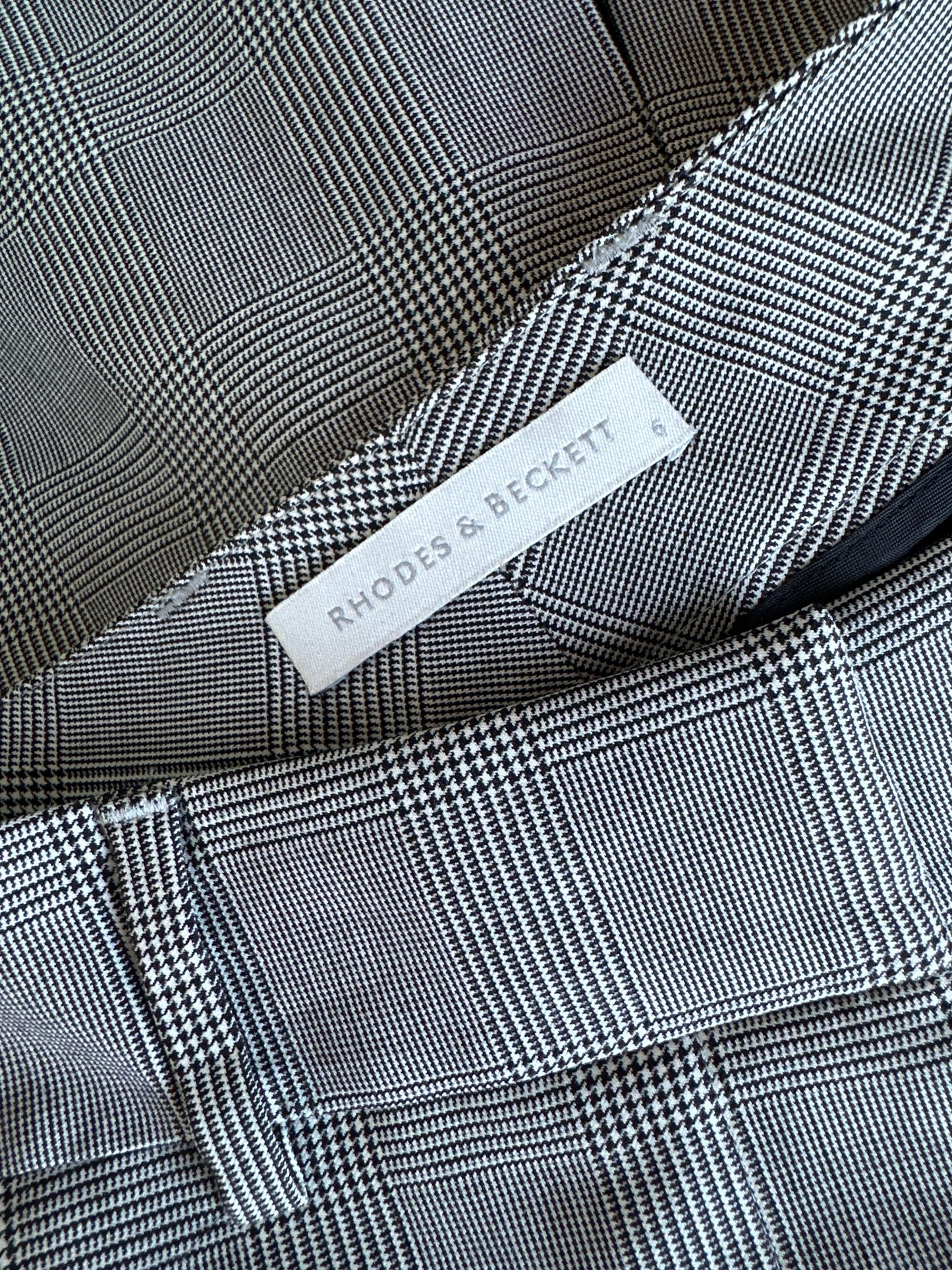 Rhodes & Beckett | skirt | size 6 | knee length | 100% wool