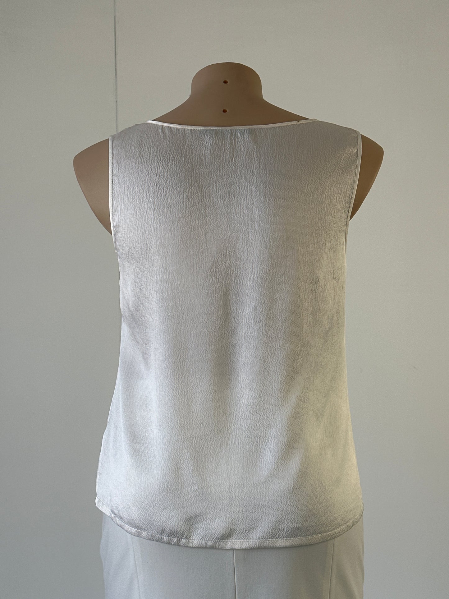 Trent Nathan | top | size 14 | sleeveless | 100% silk