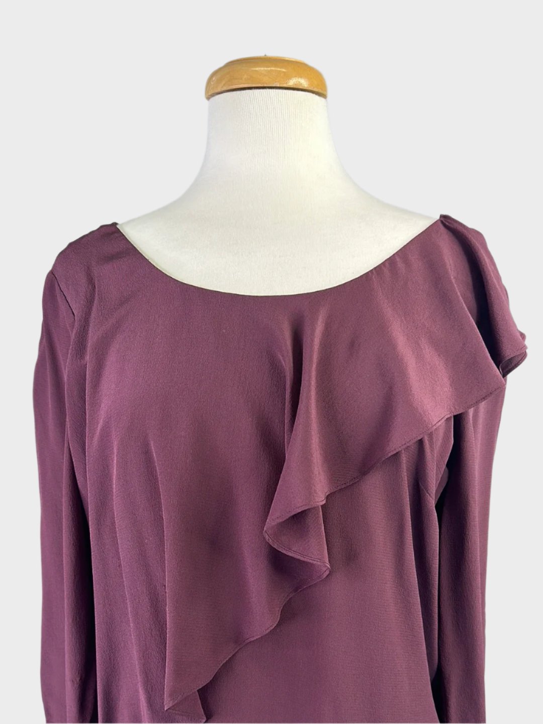 See by Chloé | Paris | top | size 8 | three quarter sleeve | 100% silk