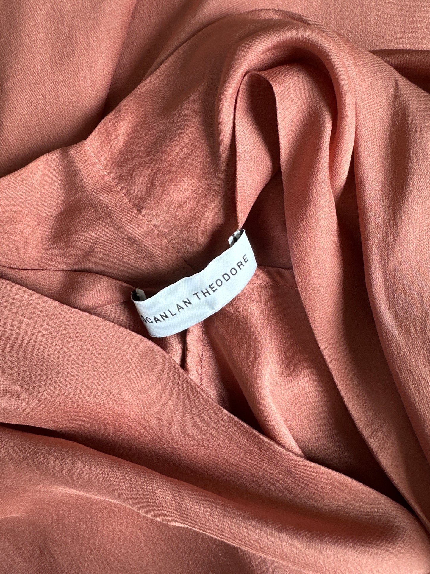 Scanlan Theodore | top | size 8 | sleeveless | 100% silk