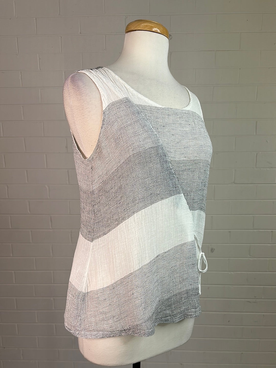 Visage | New Zealand | top | size 12 | sleeveless