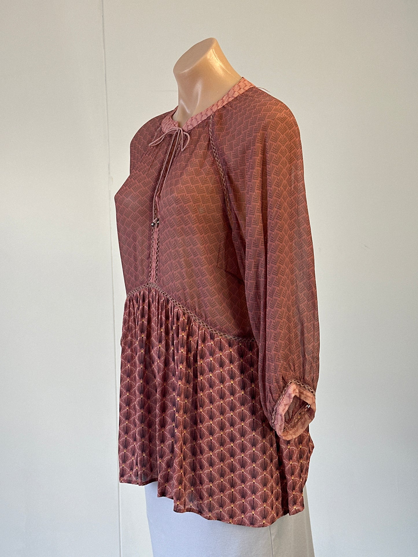 Catherine Murphy | top | size 14 | three quarter sleeve | linen cotton blend | made in Australia 🇦🇺