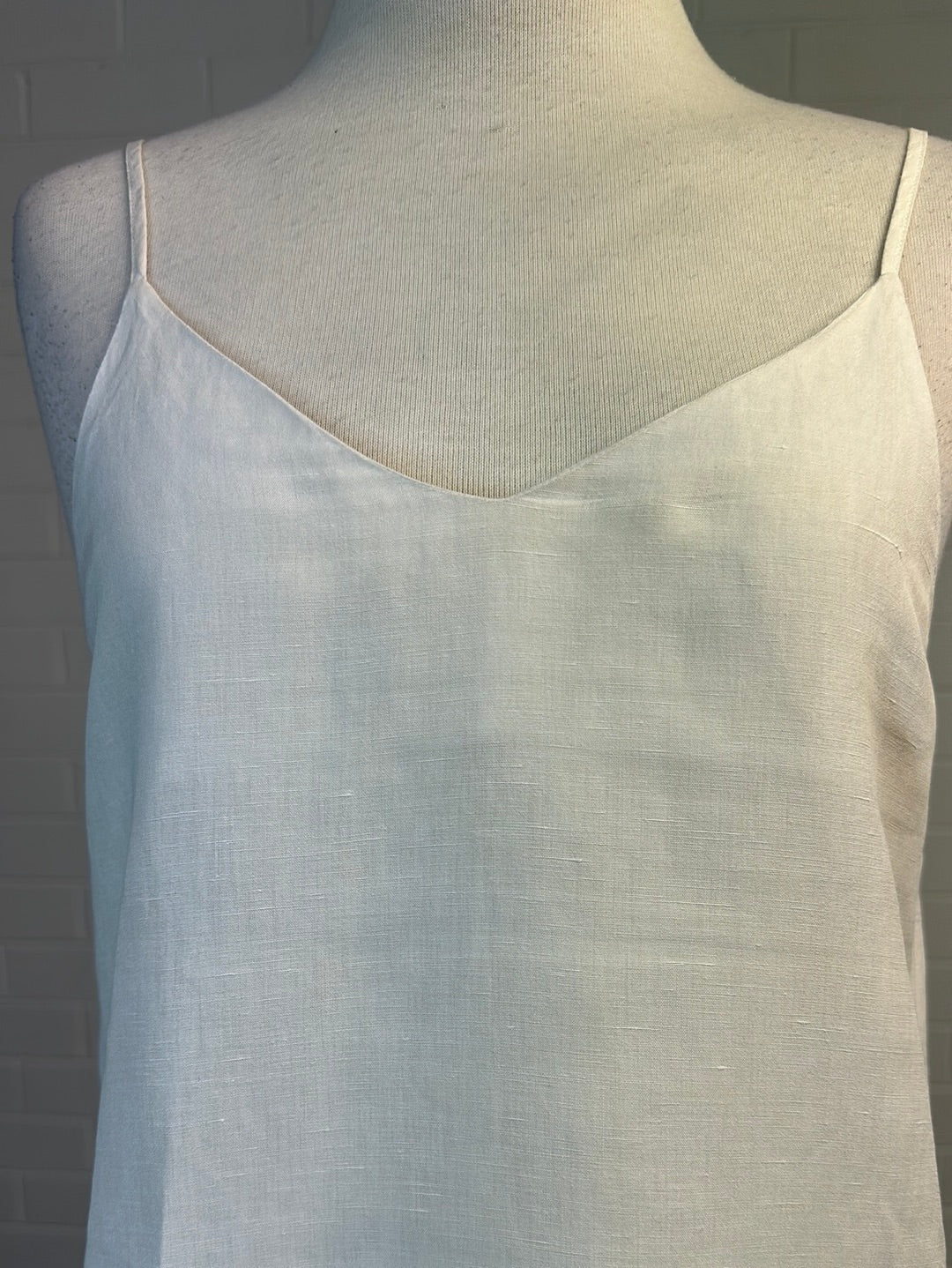 Assembly Label | top | size 6 | sleeveless | silk linen blend