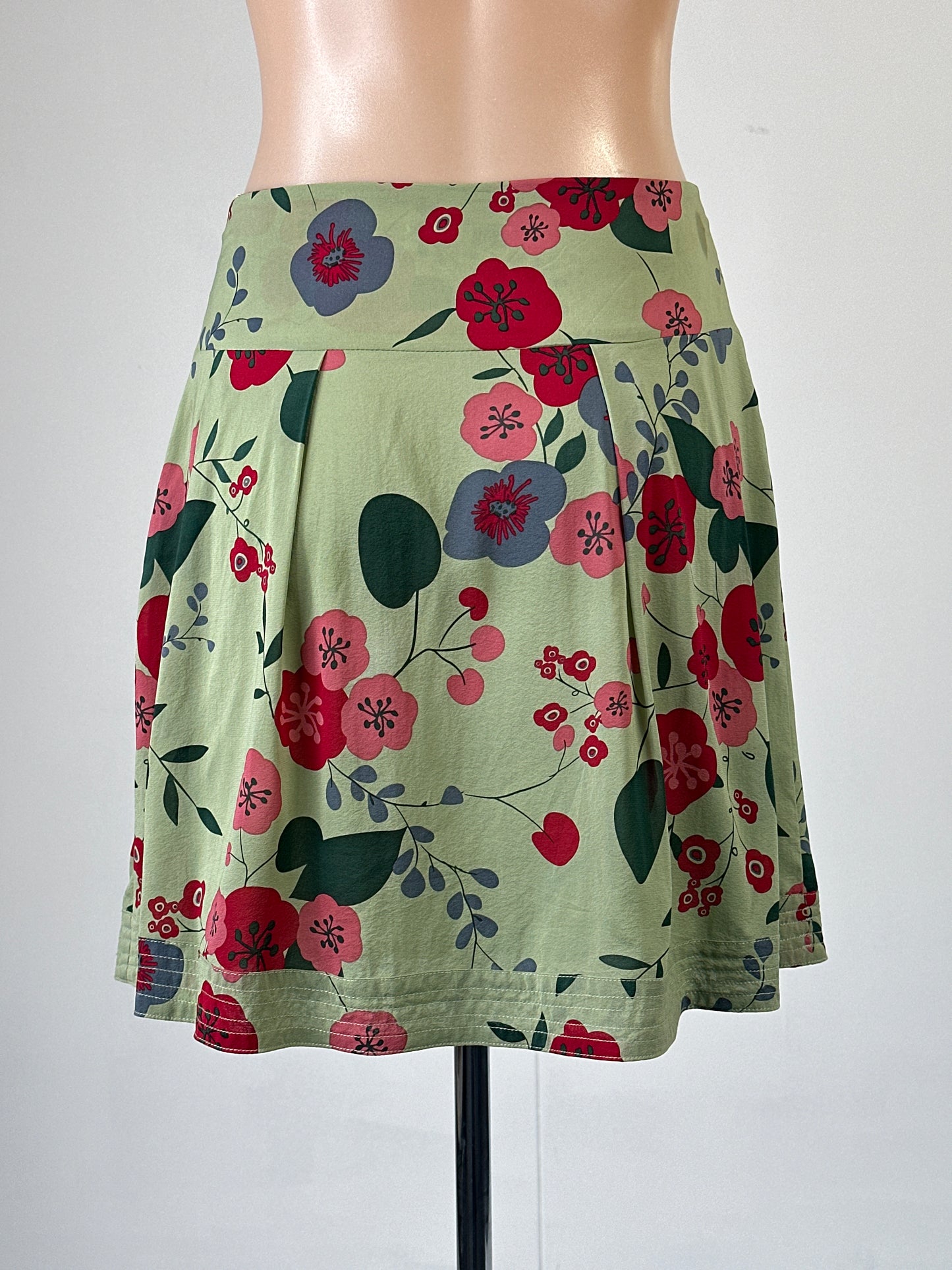 Alannah Hill | skirt | size 8 | knee length | 100% silk | made in Australia 🇦🇺