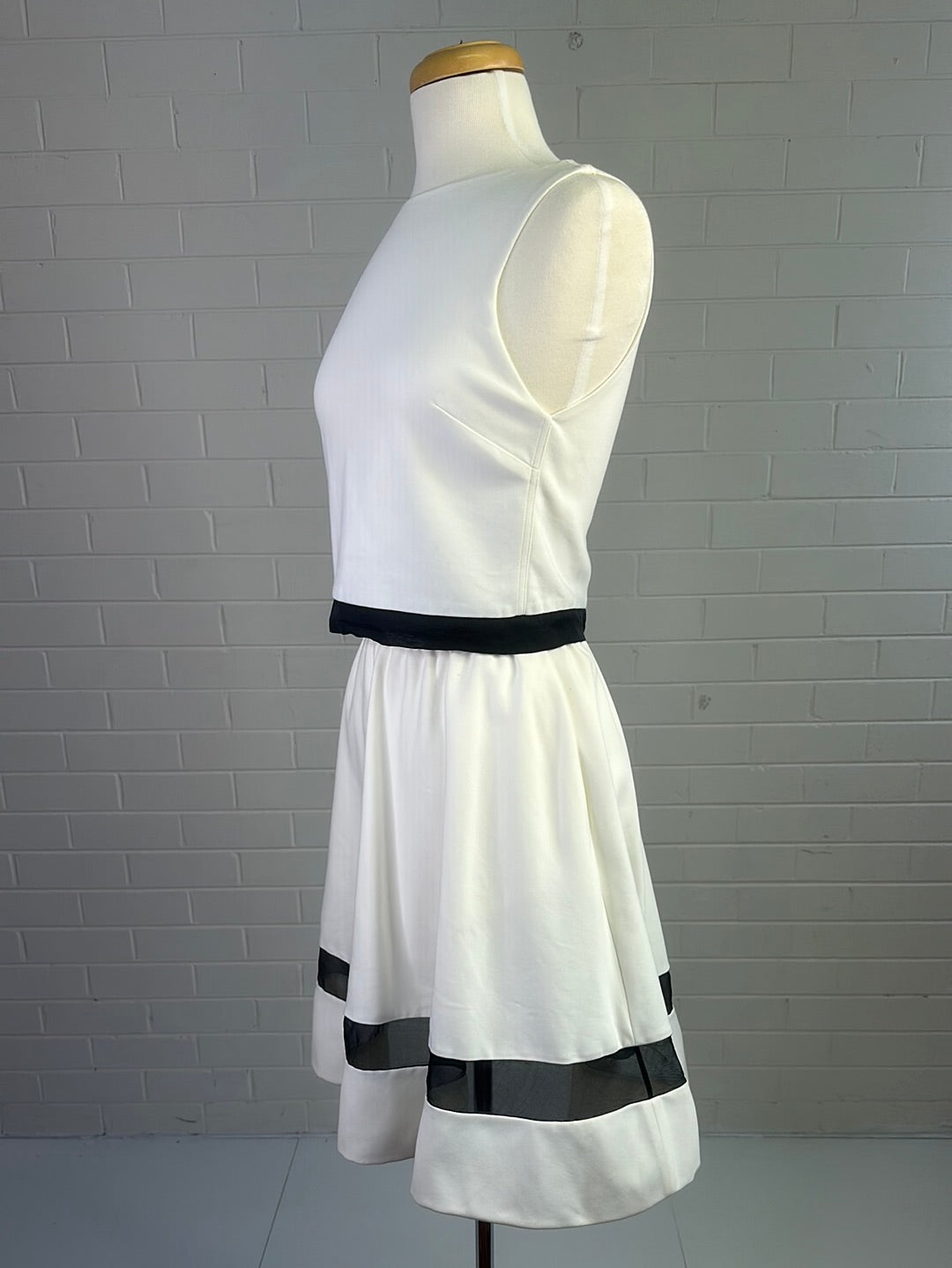 Alice + Olivia | New York | skirt & top set | size 8 | knee length