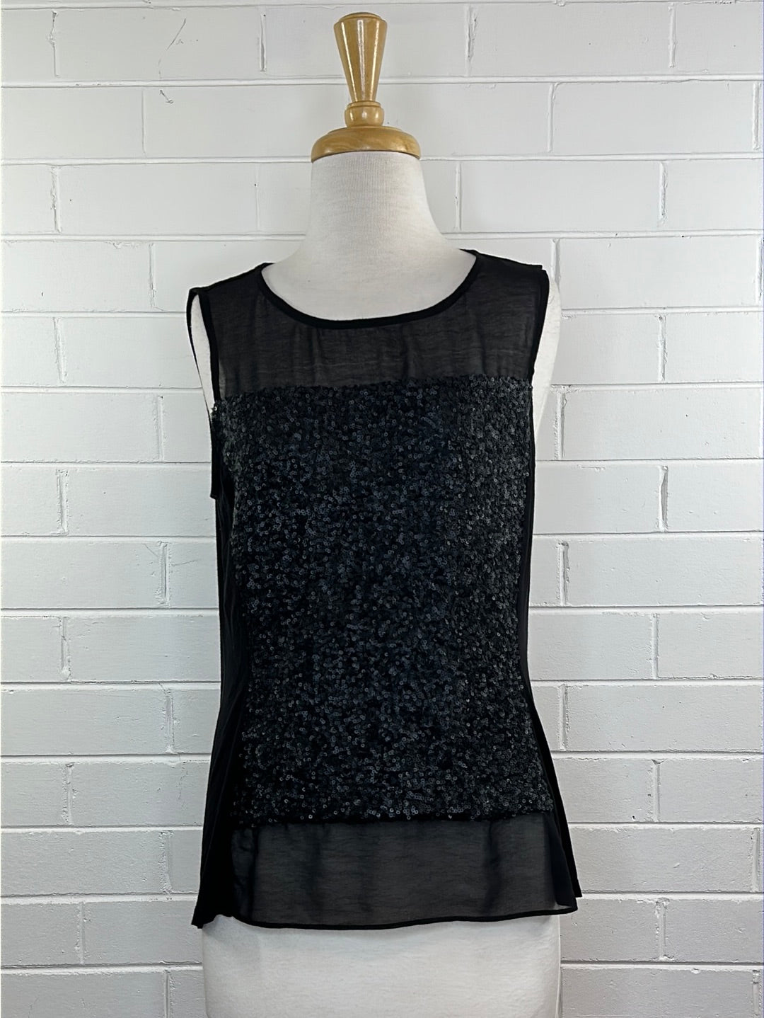 Howard Showers | top | size  12 | sleeveless