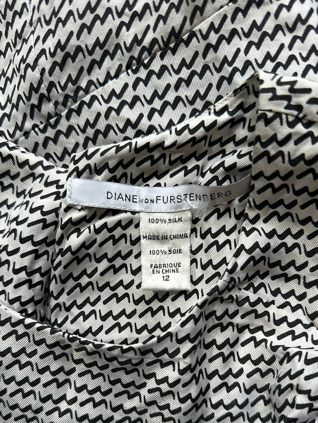 Diane von Furstenberg | New York | dress | size 12 | knee length | 100% silk