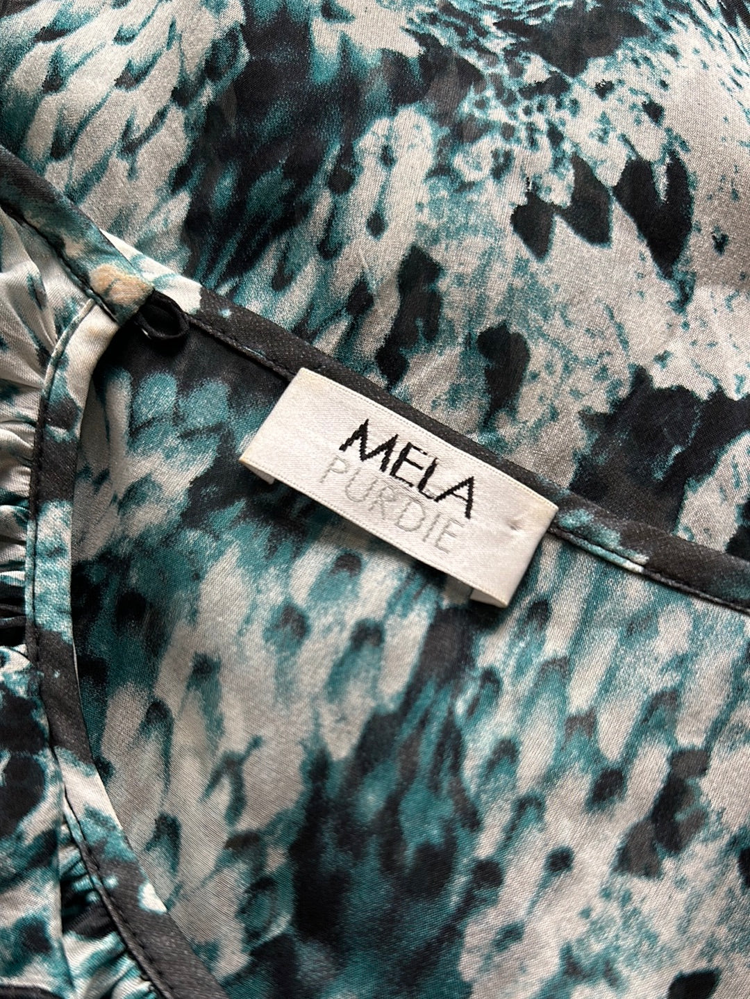 Mela Purdie | top | size 8 | three quarter sleeve | 100% silk | made in Australia 🇦🇺