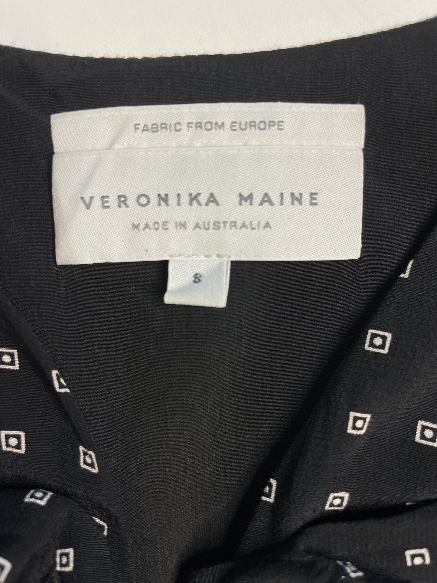 Veronika Maine | dress | size 8 |knee length | made in Australia 🇦🇺