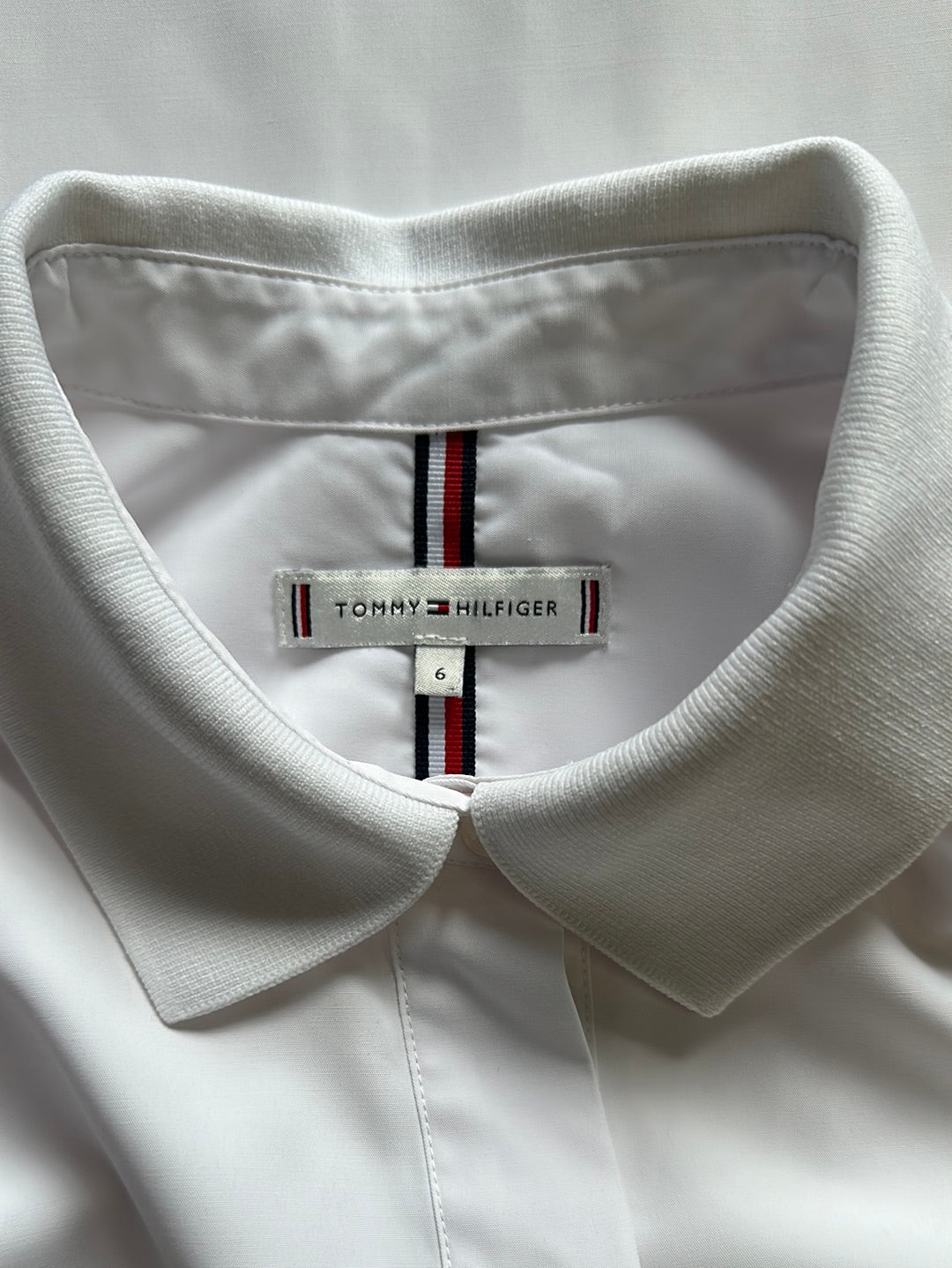 Tommy Hilfiger | New York | shirt | size 10 | cap sleeve