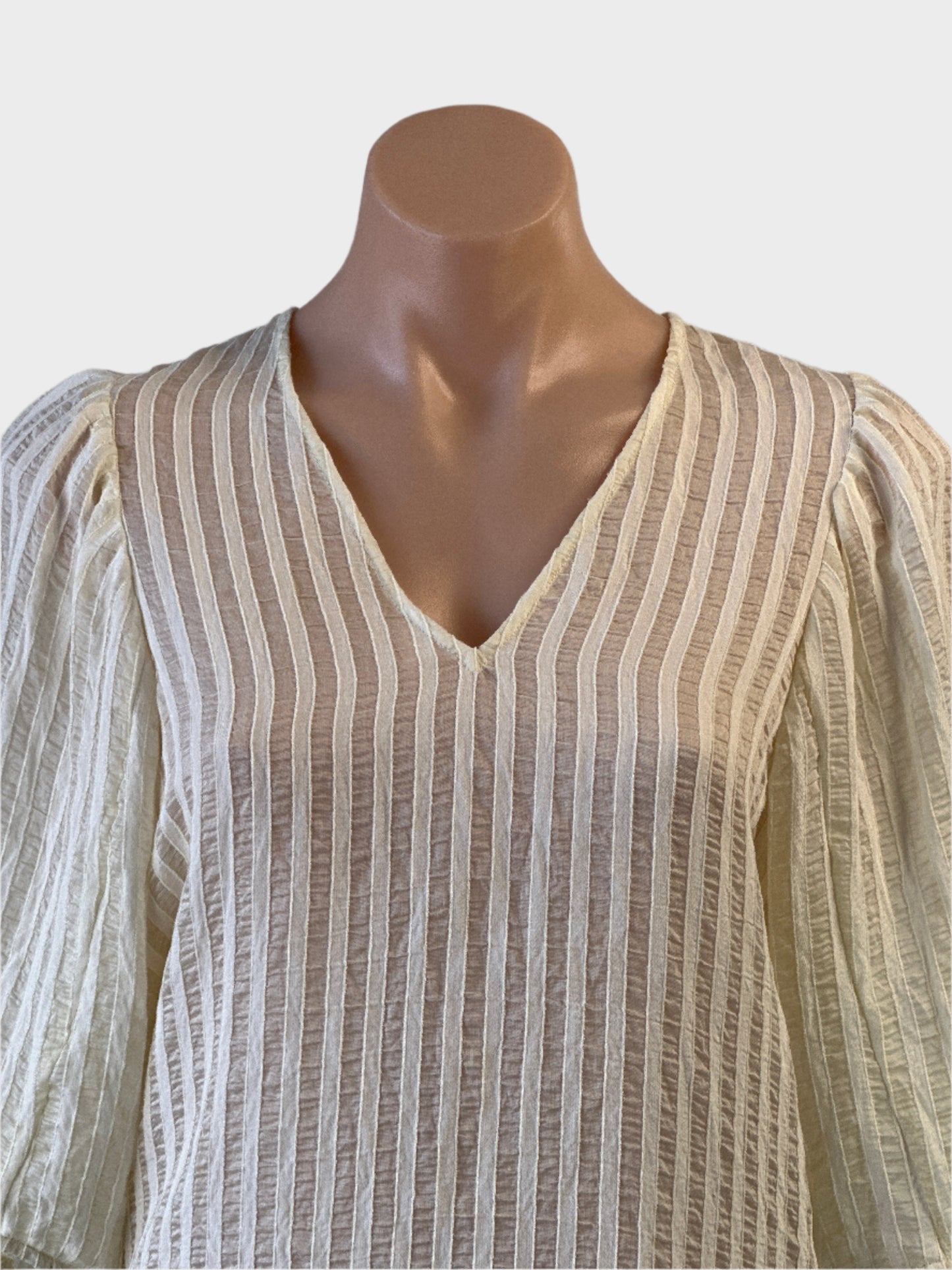 Veronika Maine | top | size 10 | three quarter sleeve