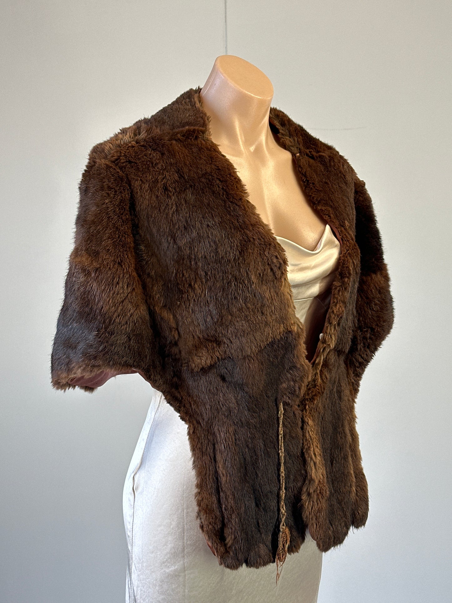 No label | vintage 30's | fur stole | one size | tie front
