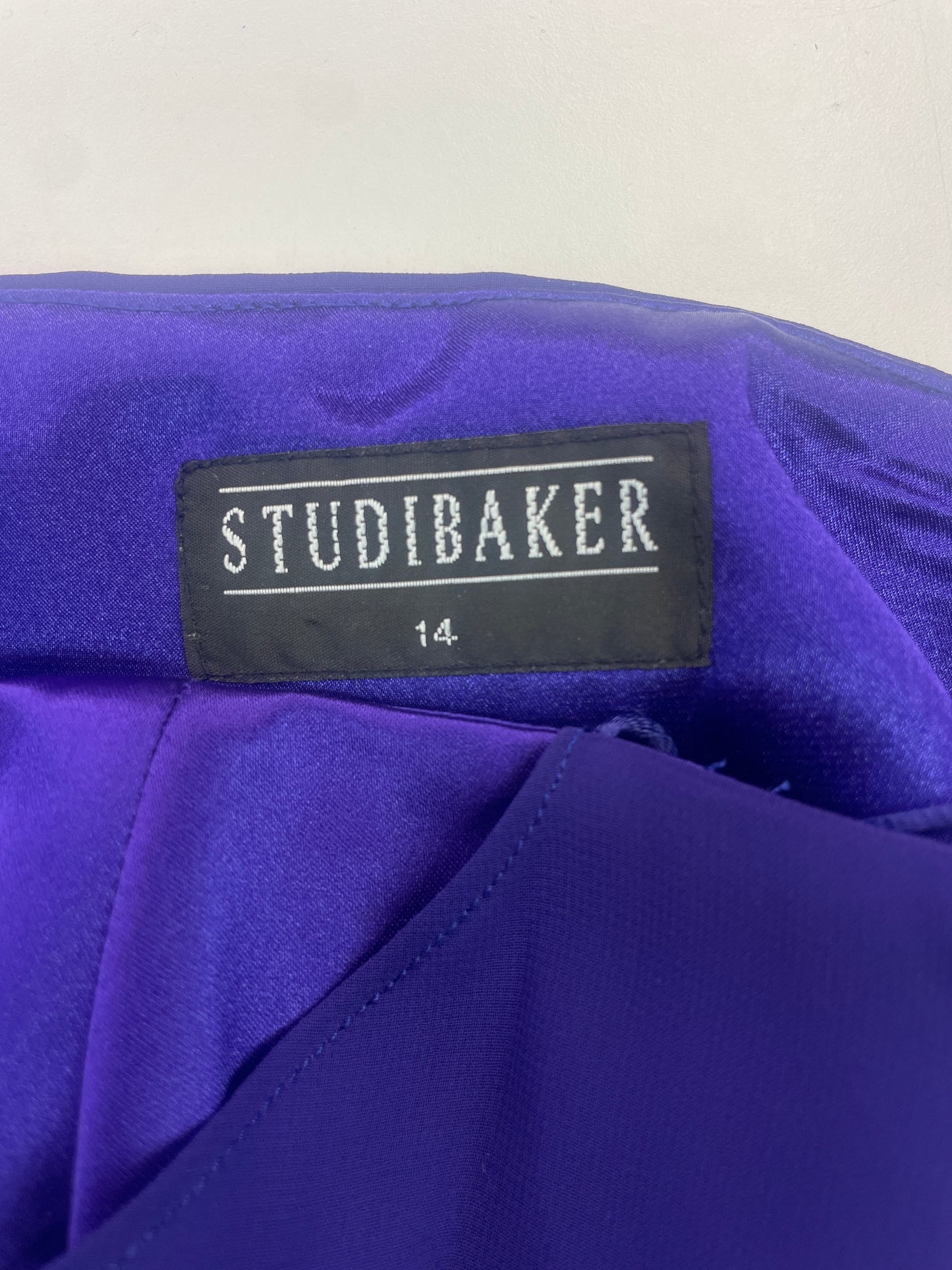 Studibaker | dress | size 8 | midi length