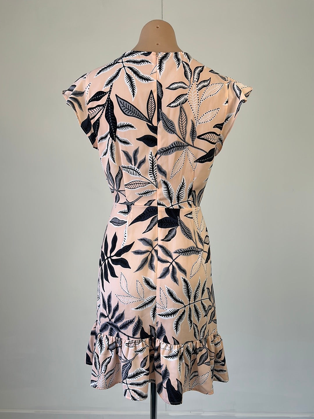 Tokito | dress | size 10 | knee length