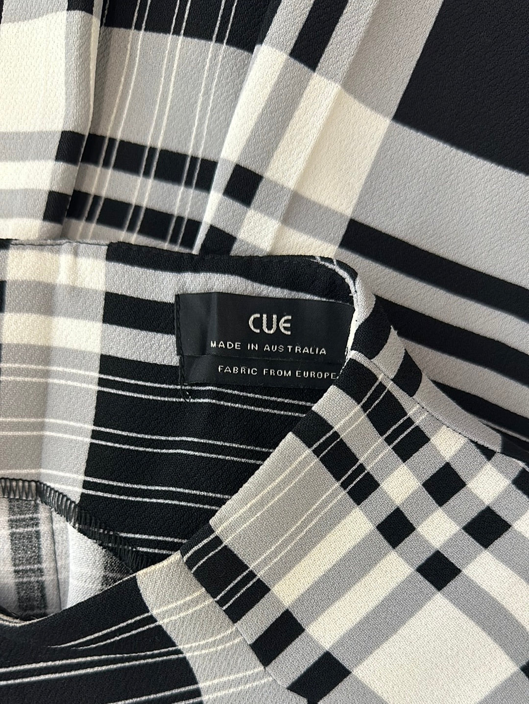 Cue | top | size 8 | sleeveless | made in Australia