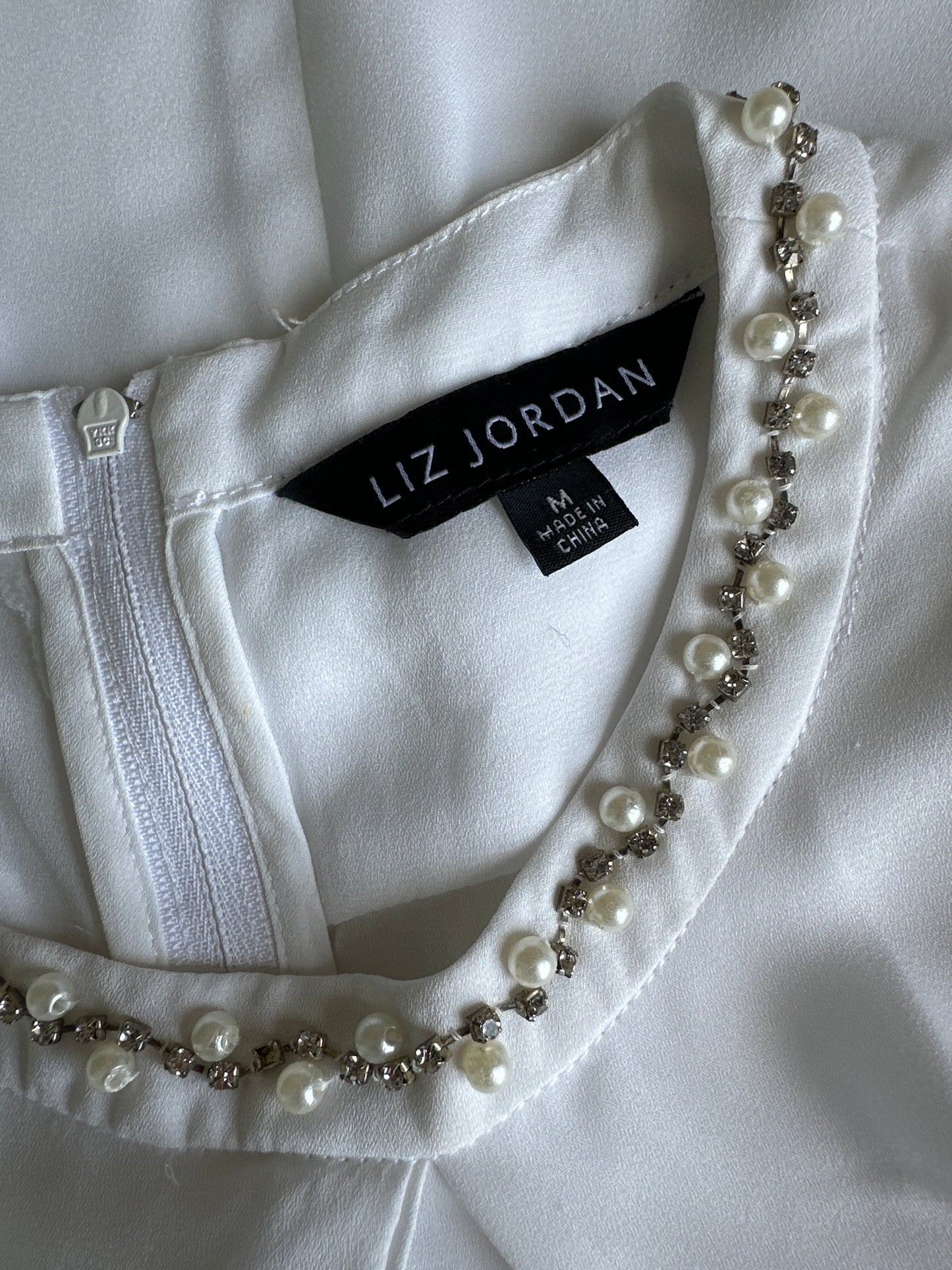 Liz Jordan | top | size 14 | sleeveless