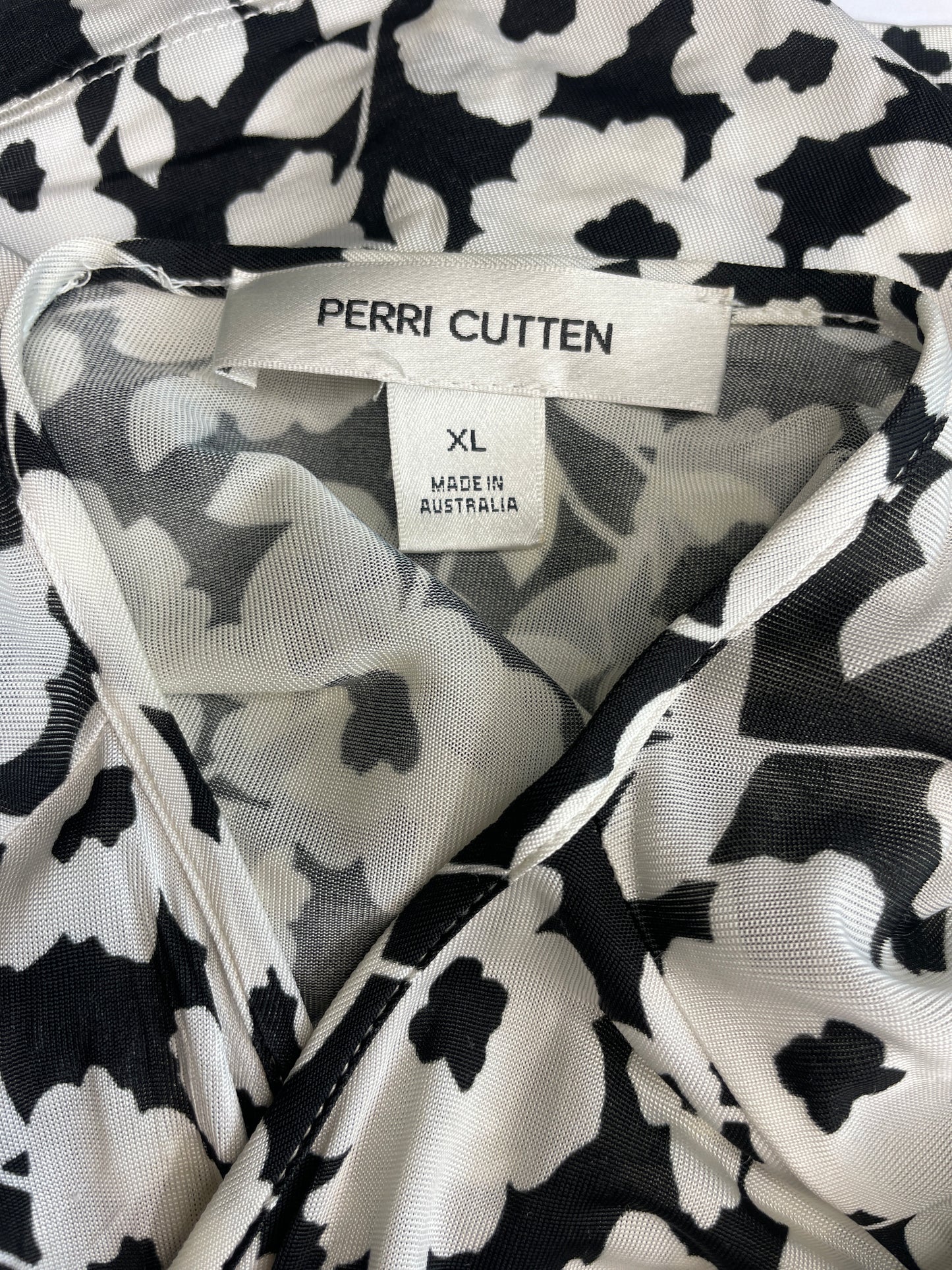 Perri Cutten | dress | size 18 | midi length | made in Australia 🇦🇺