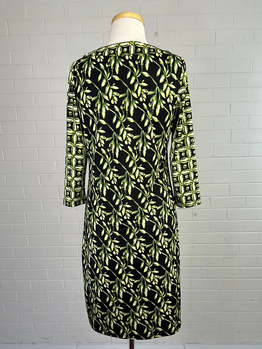 Johnston & Bell | dress | size 8 | knee length