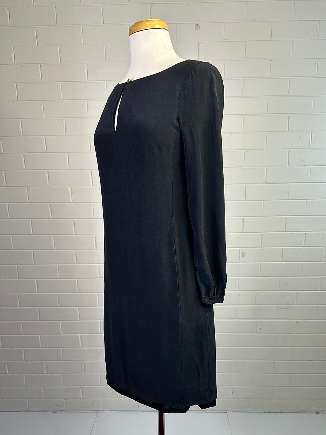 Tory Burch | New York | dress | size 8 | mini length | 100% silk