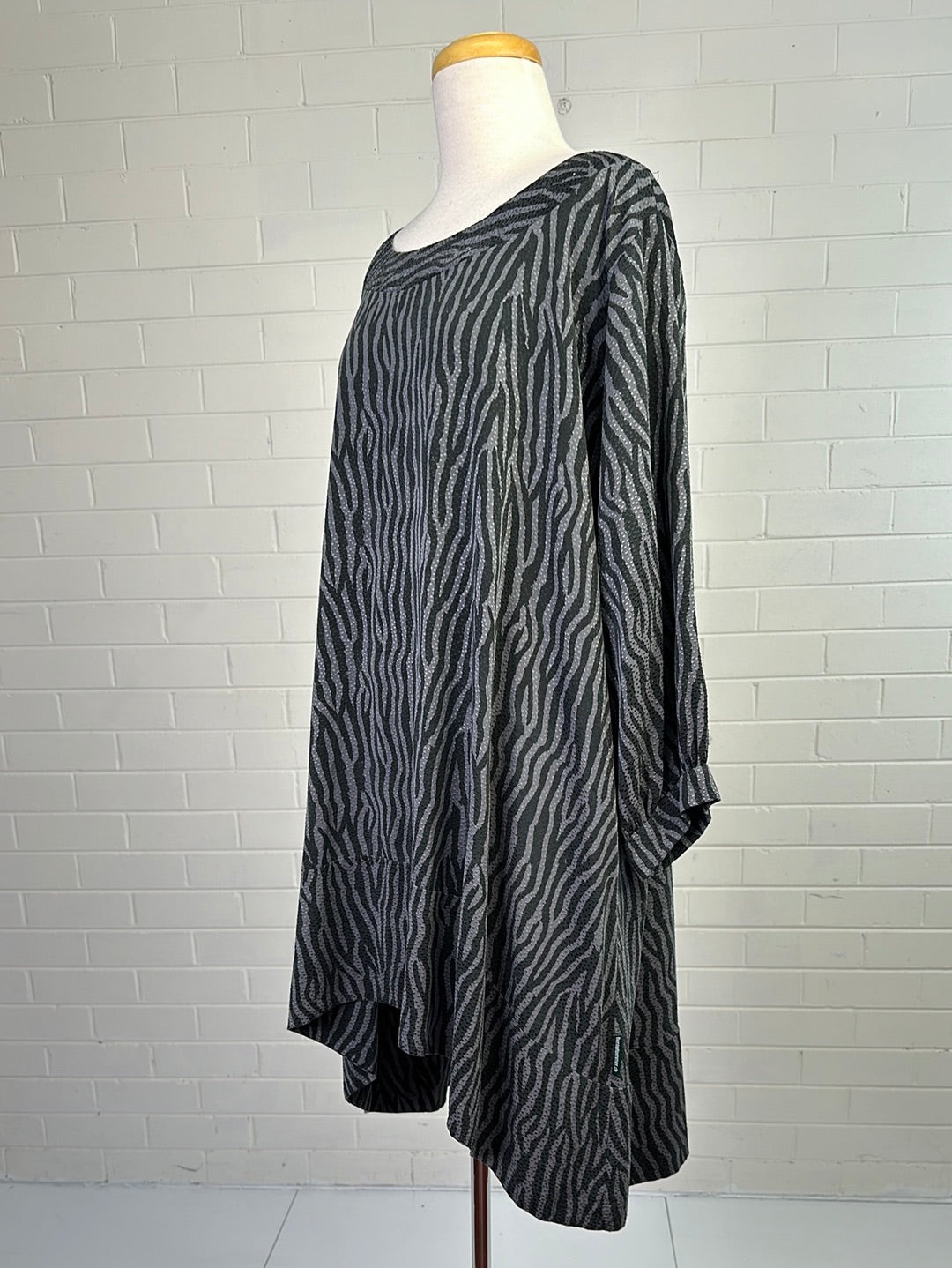 Bente Hammer | Denmark | dress | size 12 | knee length