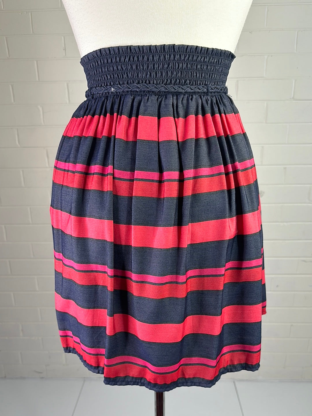 Tommy Hilfiger | New York | skirt | size 10 | mini length