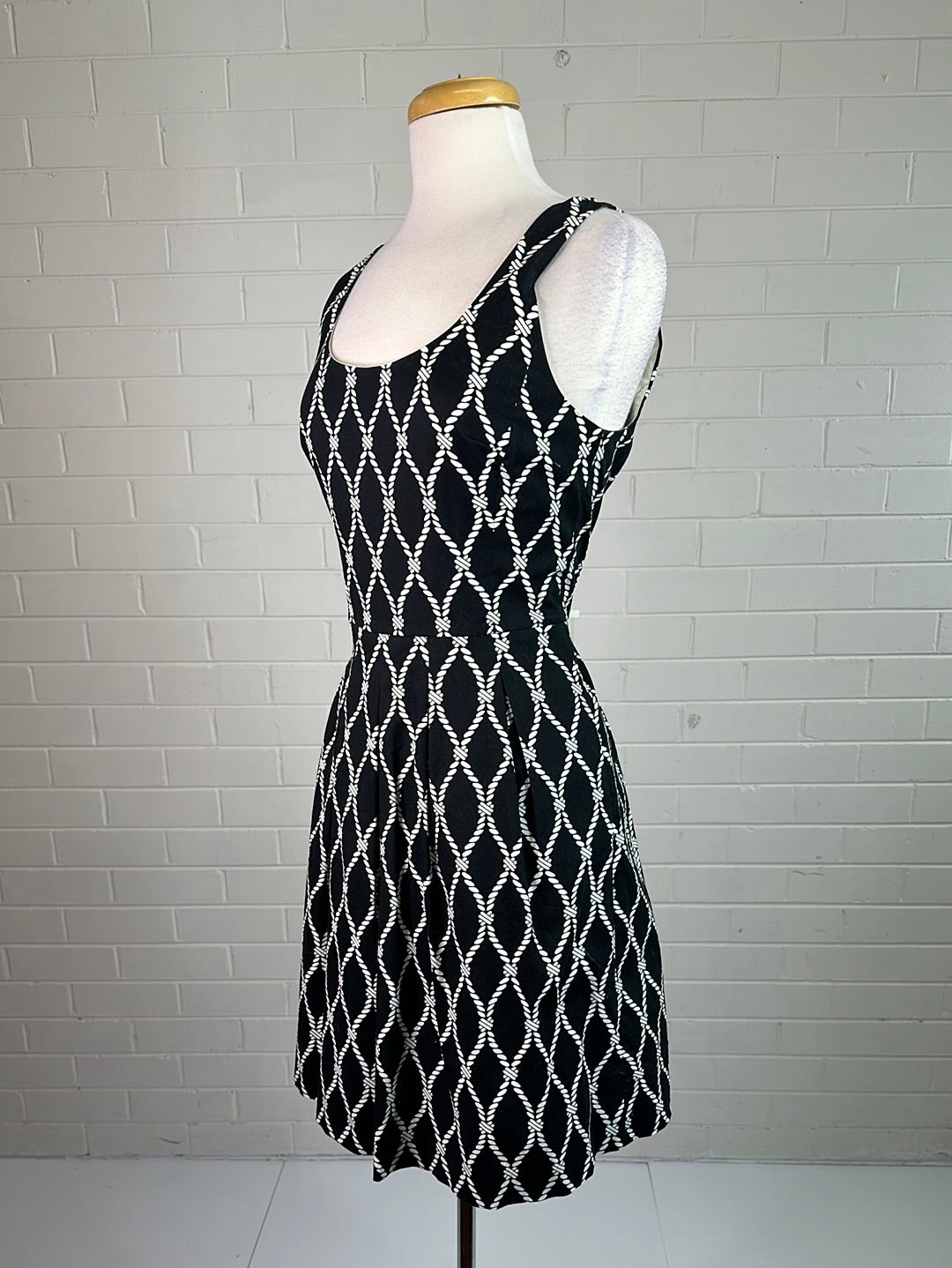 Banana Republic | California | dress | size 8 | knee length