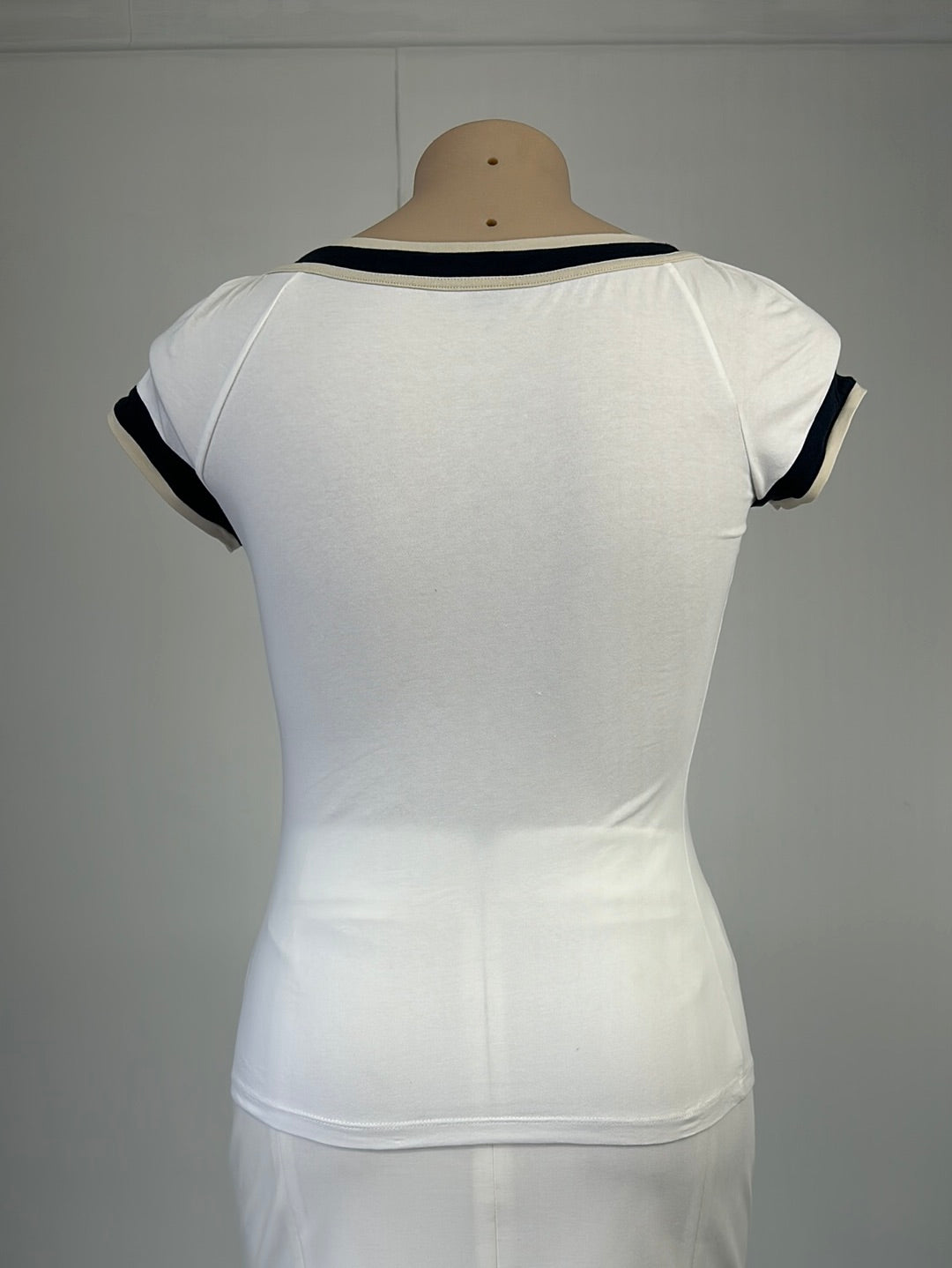 Max Mara | Italy | top | size 12 | cap sleeve