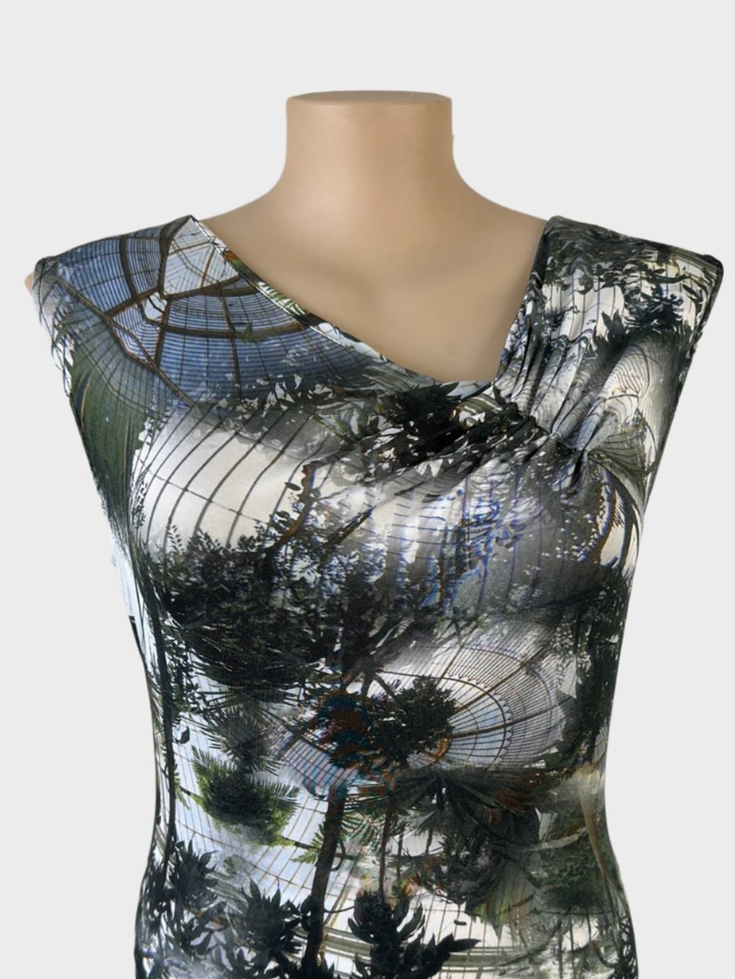 Escada | Munich | top | size 14 | sleeveless