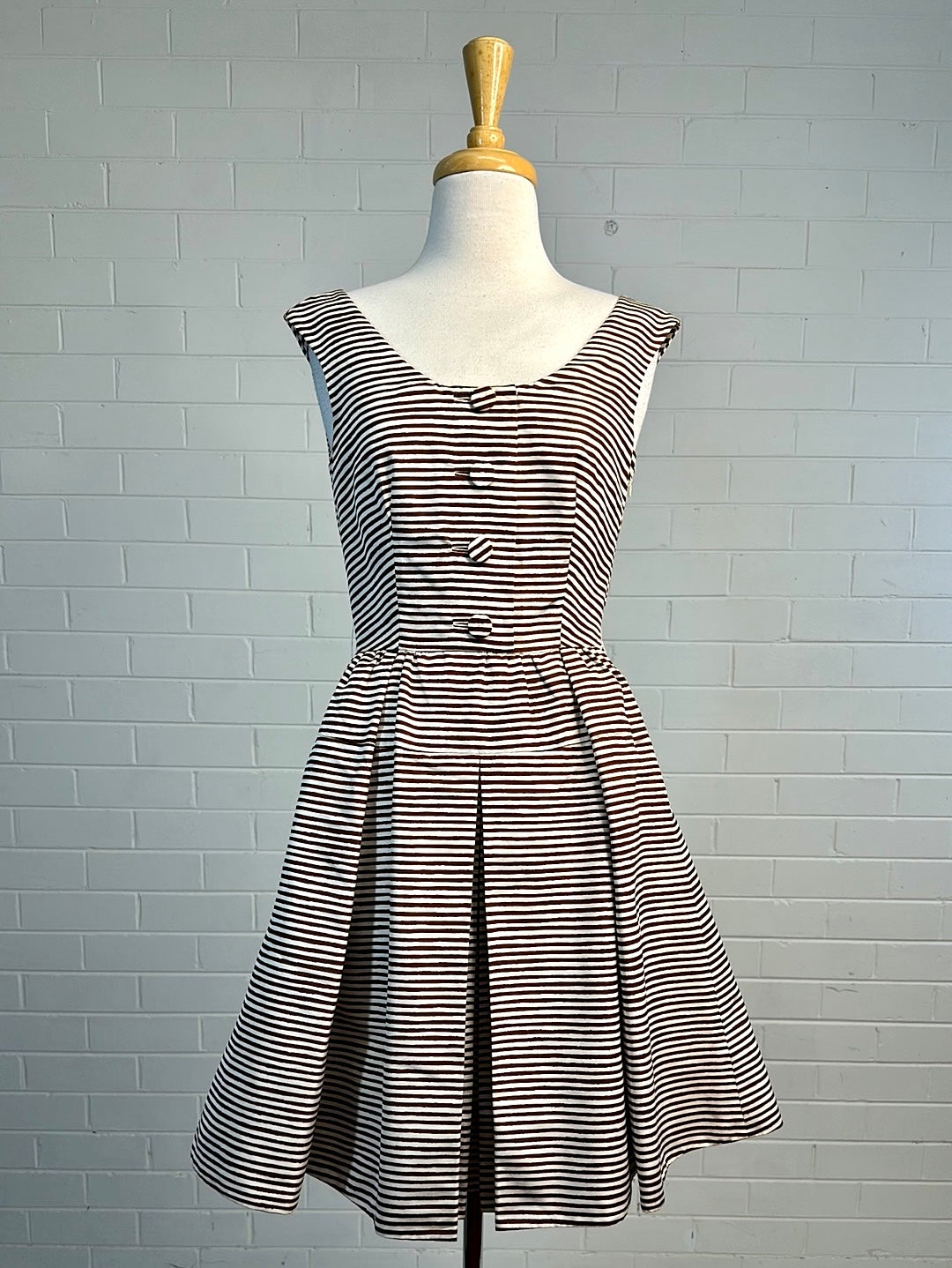 Prada | Milan | dress | size 8 | knee length | 100% silk | made in Italy