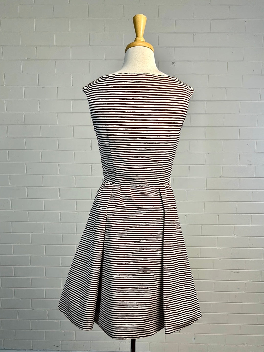 Prada | Milan | dress | size 8 | knee length | 100% silk | made in Italy