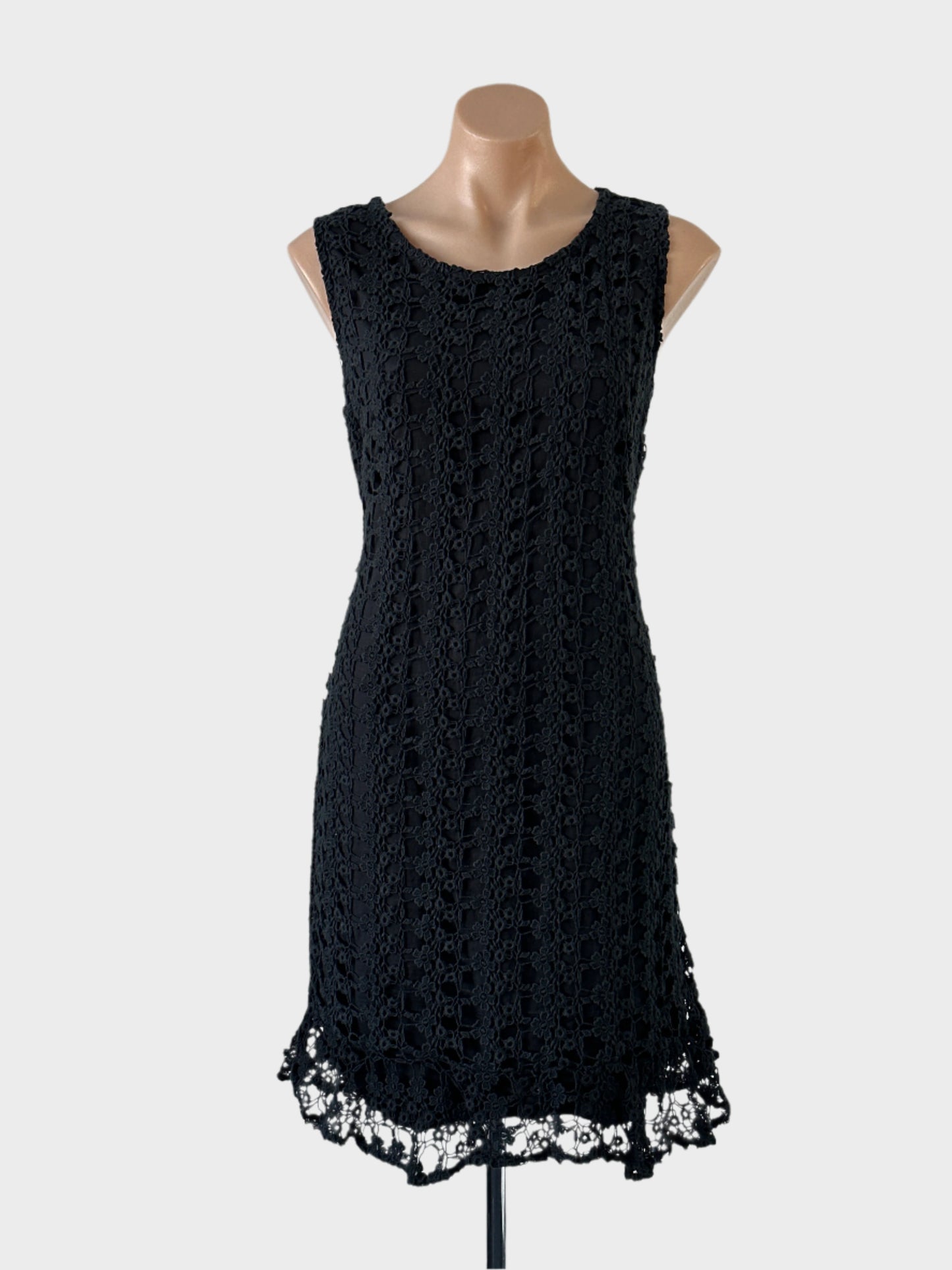 Portmans sleeveless shift dress in grey guipure lace with daisy pattern for office or evening wear.