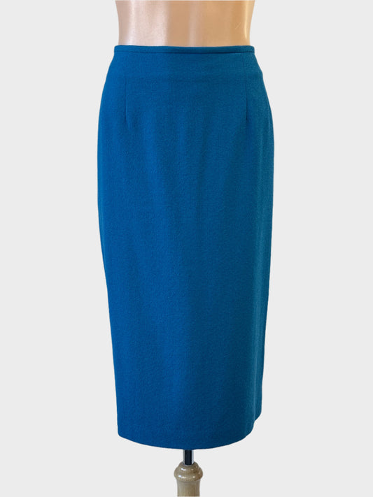 Basically Classic straight skirt in blue wool crepe with narrow waistband for office wear.