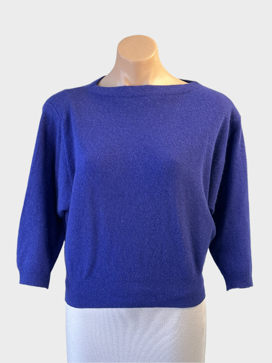 Designer United Colors of Benetton sweater in purple cashmere blend with open back for evening or smart casual wear.