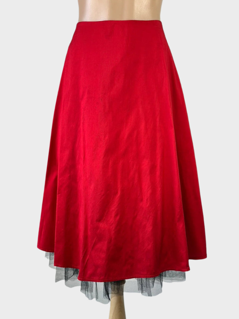 Red Moulin Rouge style circle skirt in silk shantung with tulle petticoat and ruffle hem for evening wear.