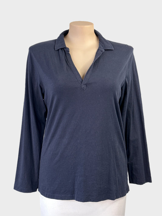Goondiwindi Cotton top in navy with Johnny collar, long sleeves and notched hem for smart casual wear.