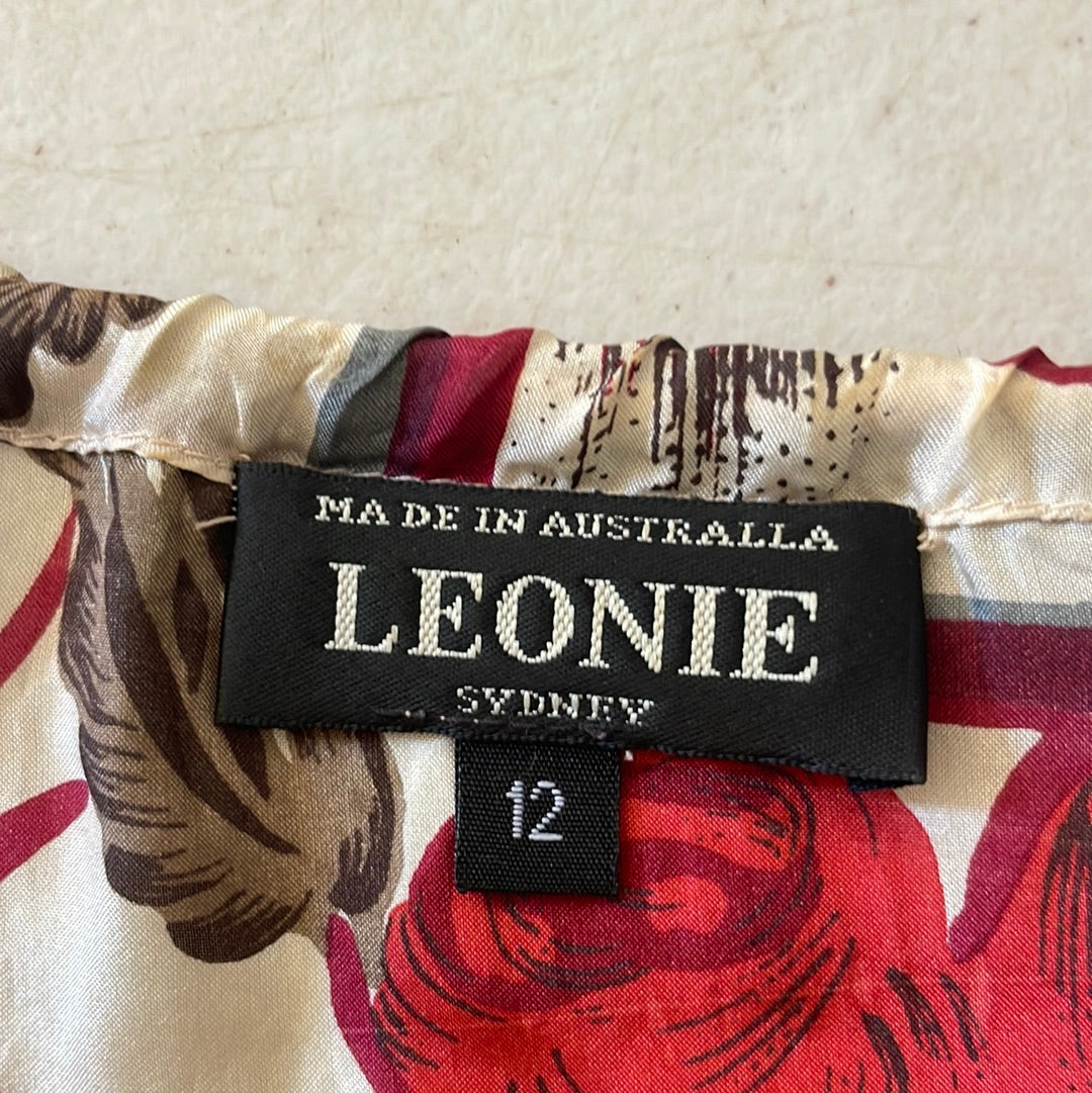 Leonie | top | size 12 | 100% silk | short sleeve