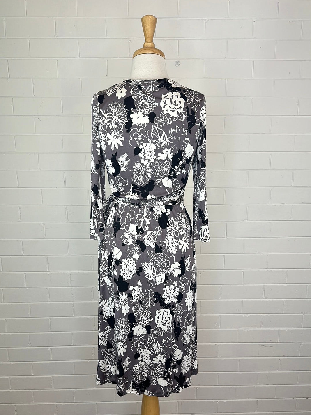 LK Bennett | UK | dress | size 10 | knee length | 100% silk