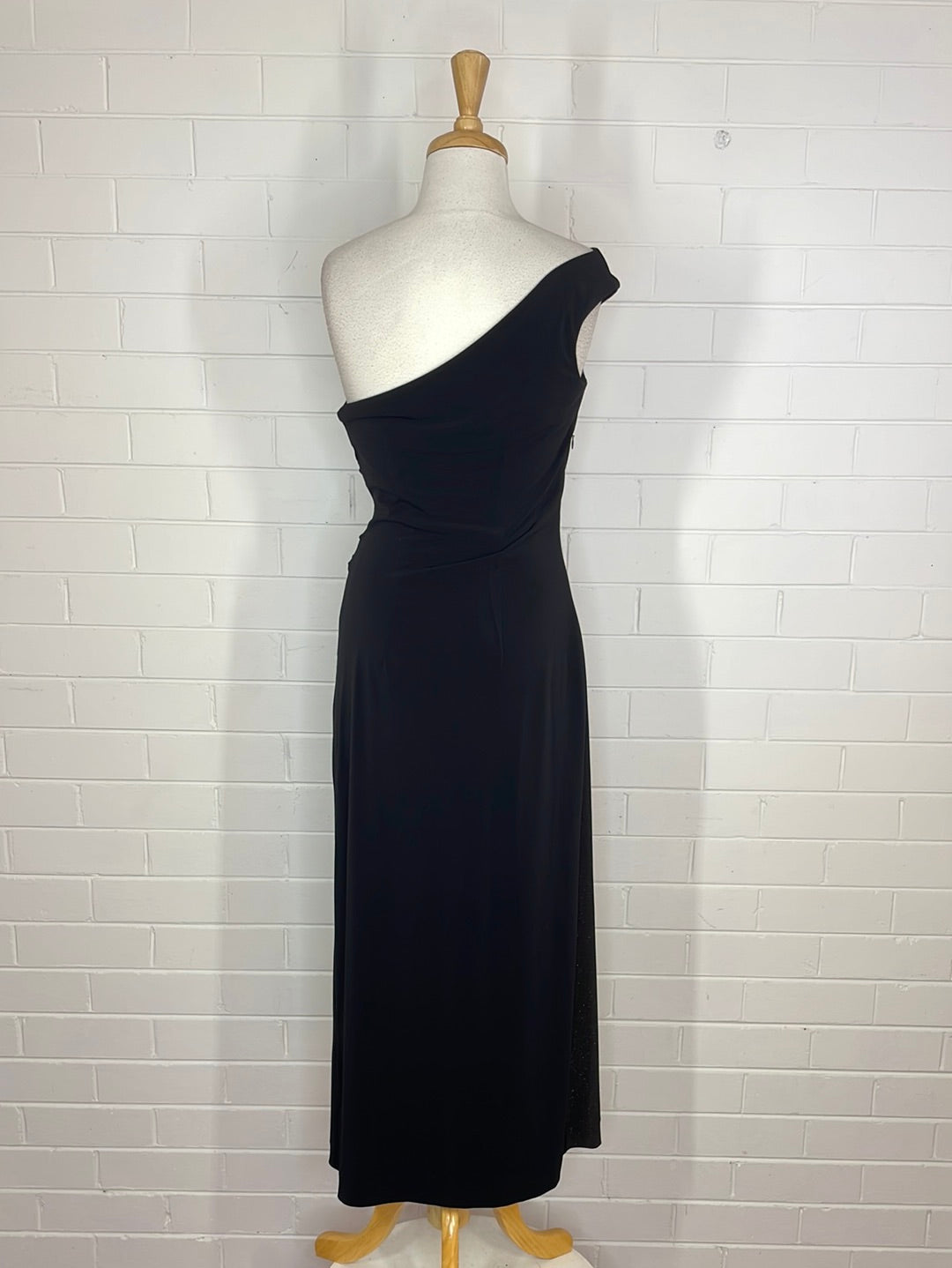 Lisa Barron | gown | size 12